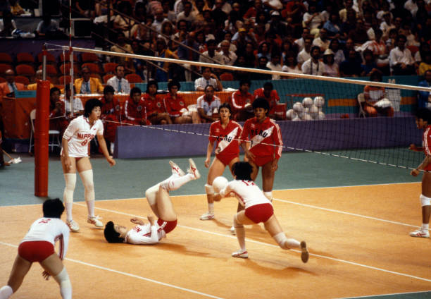 初中排球打法完整教学：提升团队配合与个人技术