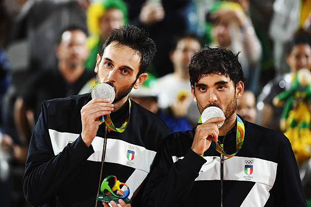 排球手法精讲：从零基础到高手的视频指南