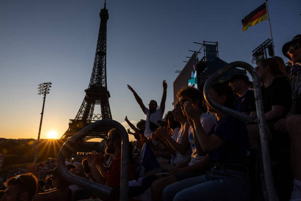 中日排球赛直播倒计时：球迷必看，精彩即将上演