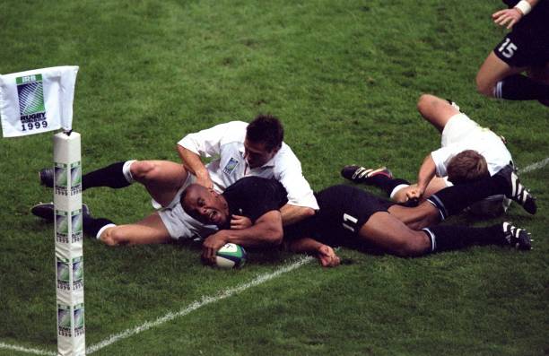 米卢的奇迹：回顾中国男足首次晋级世界杯全过程