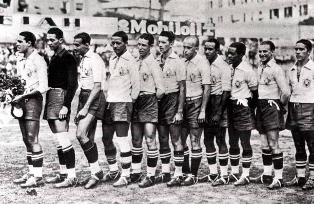 韩日世界杯：巴西、德国、土耳其的荣耀之路