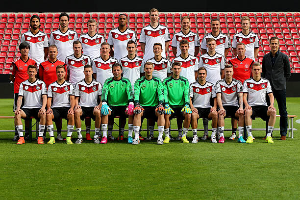 足球迷必知：上一届世界杯的举办时间与冠军队伍