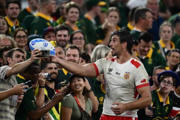 揭秘卡塔尔世界杯：谁是年薪最高的球员？